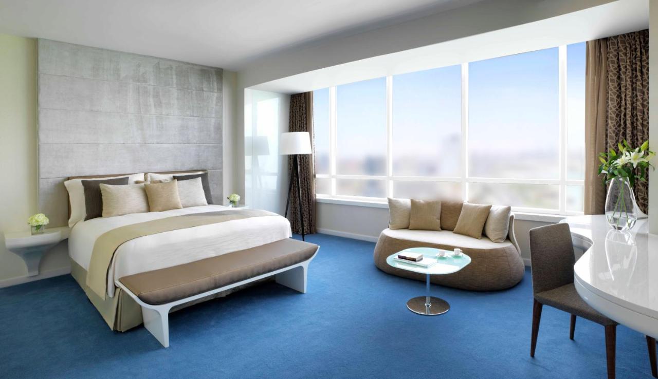 Symphony Style Hotel Kuwait Salmiya Eksteriør bilde A bedroom at the hotel