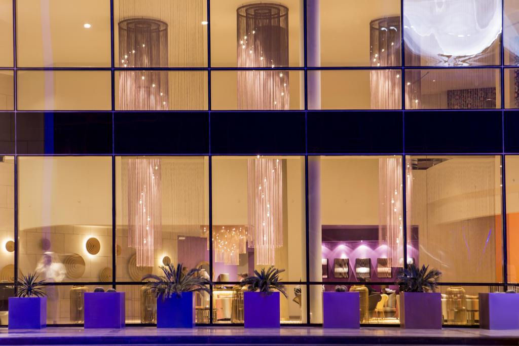 Symphony Style Hotel Kuwait Salmiya Eksteriør bilde The interior of the hotel
